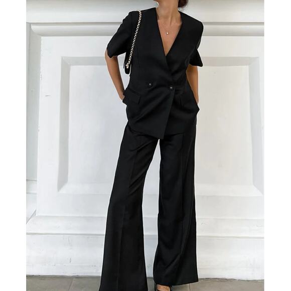 New York Leisure Two Piece Pants Set, Satin, Oversized | Small | Commense - Picture 4 of 10